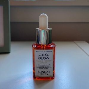 Sunday Riley CEO Glow Vitamin C+Turmeric Face Oil